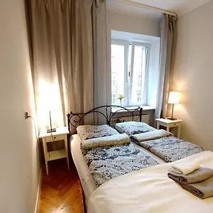 Проживание в семье Warszawa, Centrum, Wiejska 15, Kamienica, Варшава