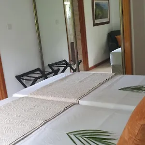 https://chrisent-residence.maheislandhotels.com