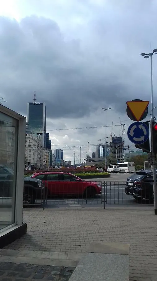 Metro Centrum Bed Warsaw
